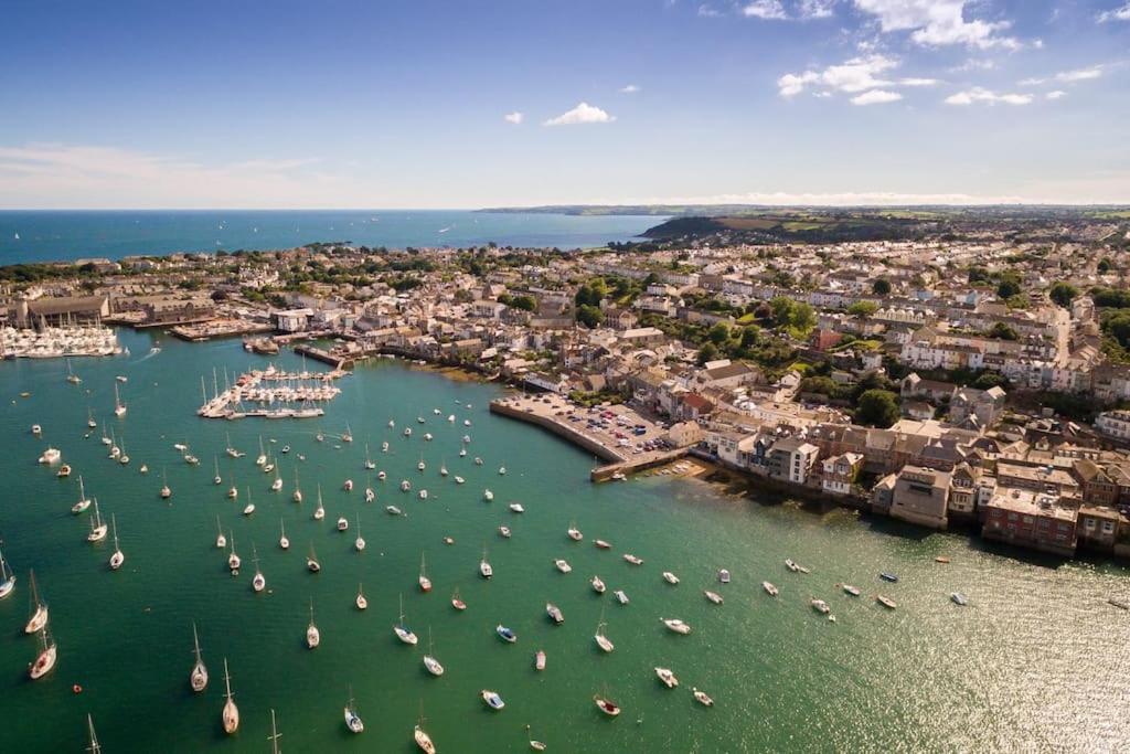 The Nest, Central Falmouth, 10 Mins To The Beaches And Off Street Parking Exteriér fotografie